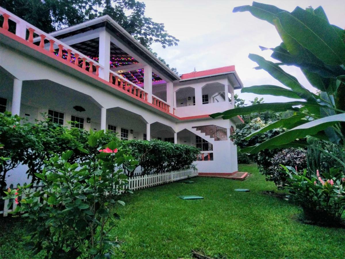 Polish Princess Guest House Πορτ Αντόνιο Εξωτερικό φωτογραφία